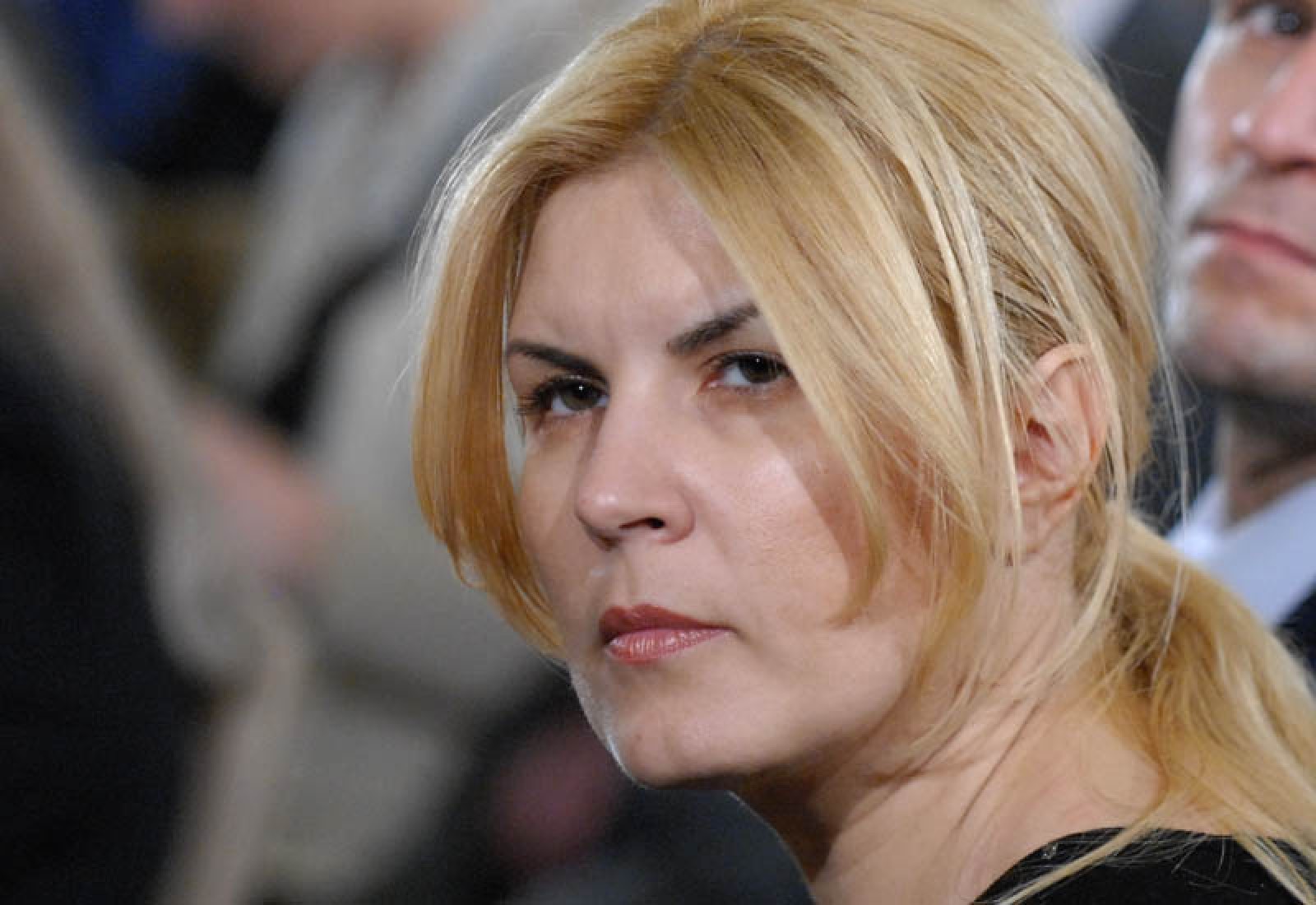 Elena Udrea condamnată la 8 ani de închisoare cu executare