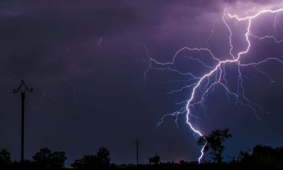Avertizare meteo ANM de furtuni, grindină şi descărcări electrice. Harta zonelor afectate de fenomene extreme