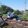 Mașină lovită de trenul de călători Suceava-București: Patru persoane au murit pe loc | Trafic feroviar oprit, lângă halta Orbeni