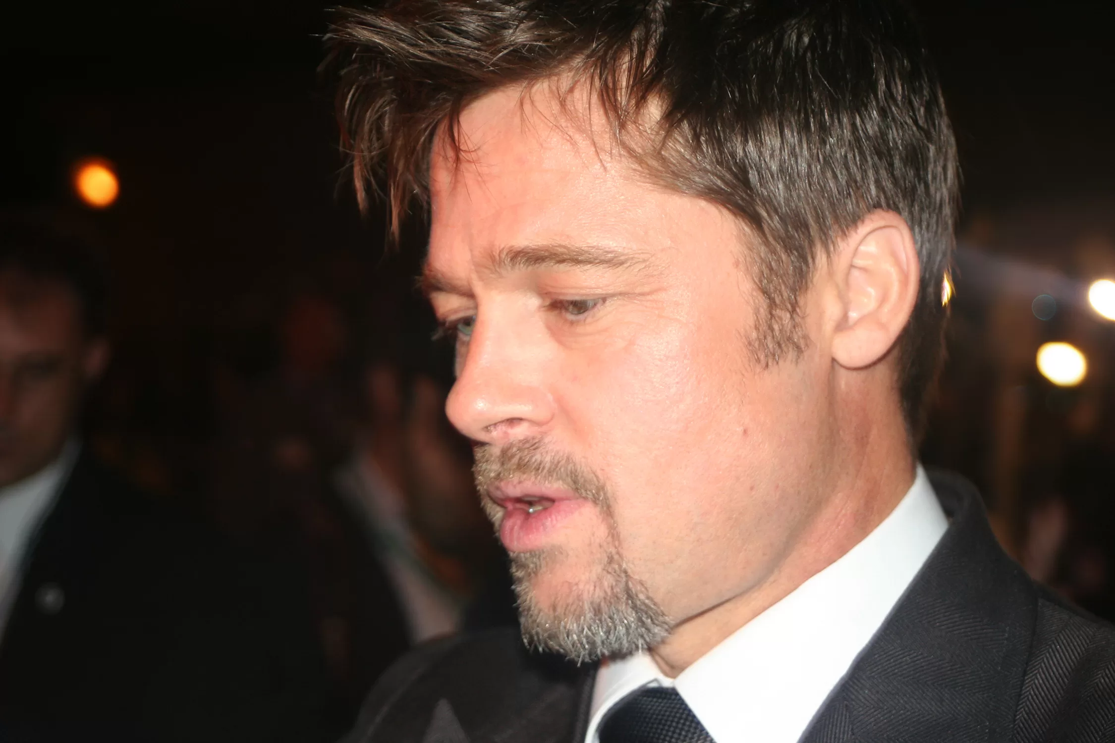 Vești fulgerătoare despre Brad Pitt. Actorul a ajuns la pământ. A murit fulgerător, nu-și revine și plânge fără oprire
