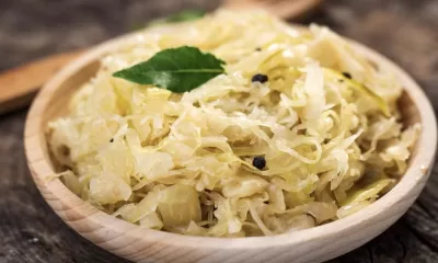 Varza murată după rețeta bunicii. Cum se punea varza la butoi în mod tradițional. Greșeala pe care o fac majoritatea gospodinelor
