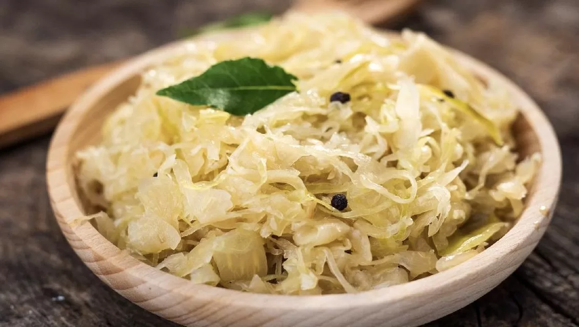 Varza murată după rețeta bunicii. Cum se punea varza la butoi în mod tradițional. Greșeala pe care o fac majoritatea gospodinelor